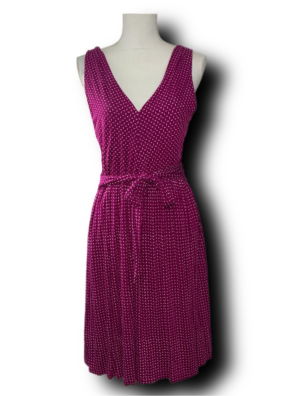 LOFT Sleeveless V-Neck Magenta Print Knee-Length Dress w Tie Waist Casual Comfy